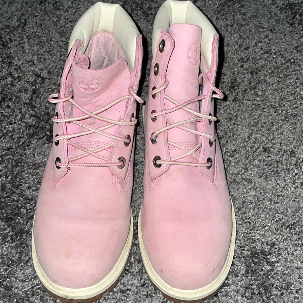 Pink Timberlands - Picture 2 of 4